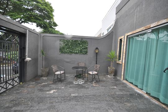 Garagem de casa de condomínio à venda com 4 quartos, 314m² em Jardim Guapira, São Paulo