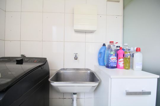 Área de Serviço de apartamento à venda com 3 quartos, 79m² em Vila Andrade, São Paulo