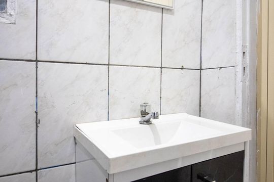 Banheiro de casa para alugar com 2 quartos, 72m² em Vila Nova Pirajussara, São Paulo