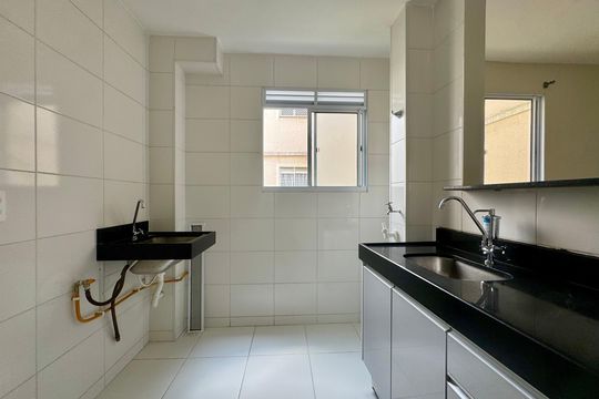 Área de Serviço cozinha de apartamento para alugar com 2 quartos, 38m² em Vila São João, Guarulhos