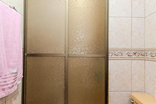 Banheiro Social de apartamento à venda com 3 quartos, 77m² em Partenon, Porto Alegre