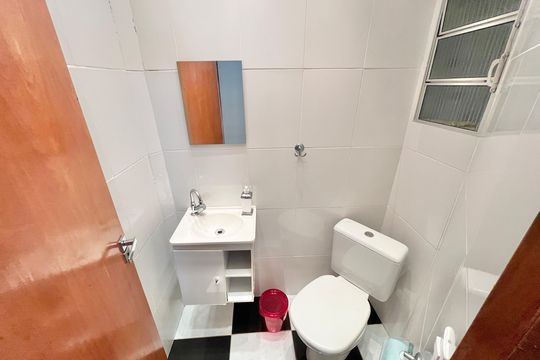 Banheiro da Suíte de casa à venda com 2 quartos, 98m² em Vila Prado, São Paulo