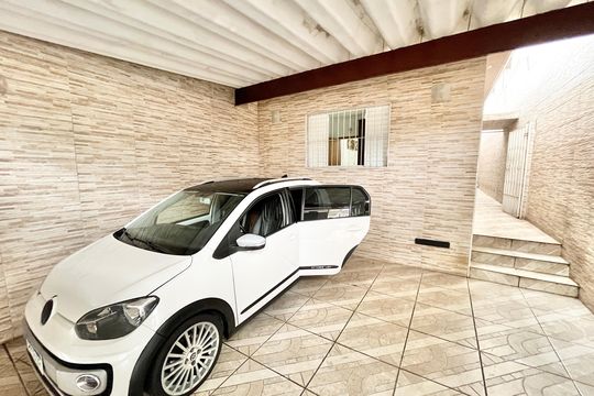 Garagem de casa à venda com 2 quartos, 98m² em Vila Prado, São Paulo