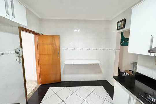 Cozinha de casa à venda com 2 quartos, 98m² em Vila Prado, São Paulo