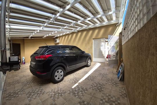 Garagem de casa à venda com 4 quartos, 263m² em Bela Aliança, São Paulo