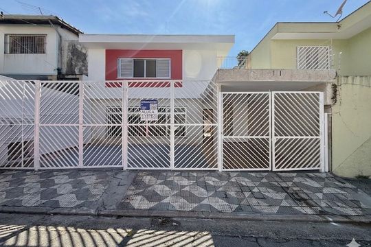 Fachada  de casa à venda com 3 quartos, 218m² em Nova Piraju, São Paulo