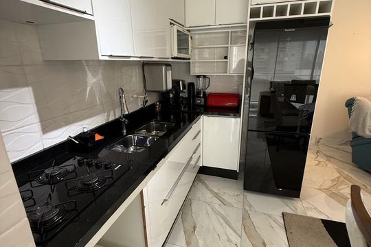 Cozinha de apartamento à venda com 2 quartos, 68m² em Vila Pouso Alegre, Barueri