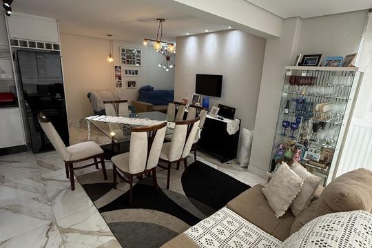 Sala de apartamento à venda com 2 quartos, 68m² em Vila Pouso Alegre, Barueri