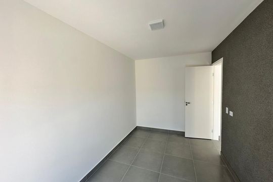 Quarto de apartamento à venda com 1 quarto, 103m² em Vila Yolanda, Osasco