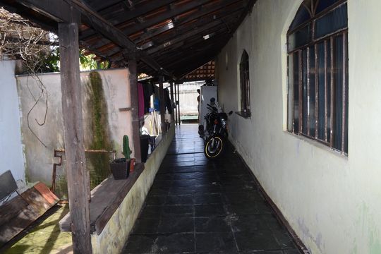 Área externa de casa à venda com 2 quartos, 360m² em Nova Vista, Belo Horizonte