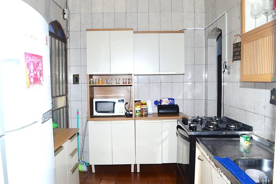 Cozinha de casa à venda com 2 quartos, 360m² em Nova Vista, Belo Horizonte