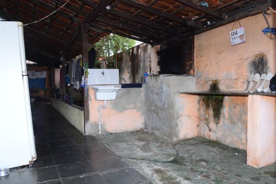 Área externa de casa à venda com 2 quartos, 360m² em Nova Vista, Belo Horizonte