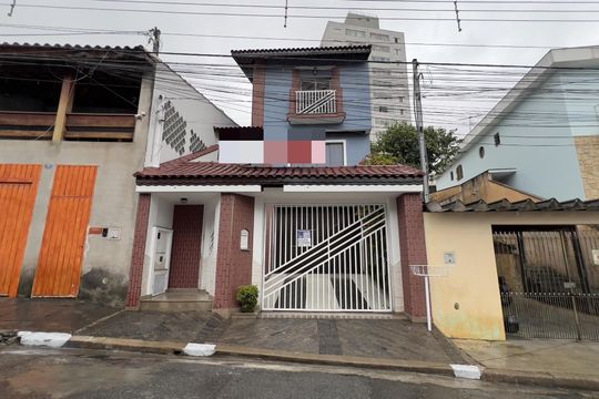 Fachada de casa à venda com 3 quartos, 289m² em Vila Rosalia, Guarulhos