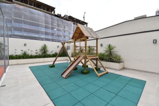 Área comum - Playground de kitnet/studio para alugar com 1 quarto, 20m² em Centro, Curitiba