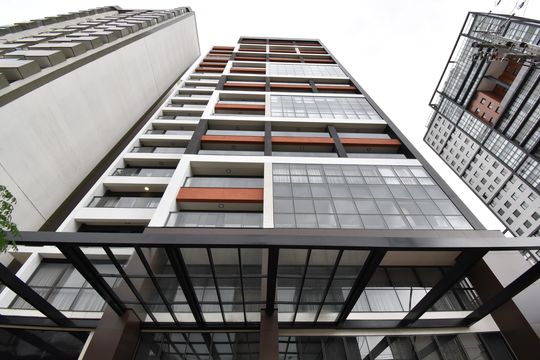Fachada de kitnet/studio para alugar com 1 quarto, 20m² em Centro, Curitiba