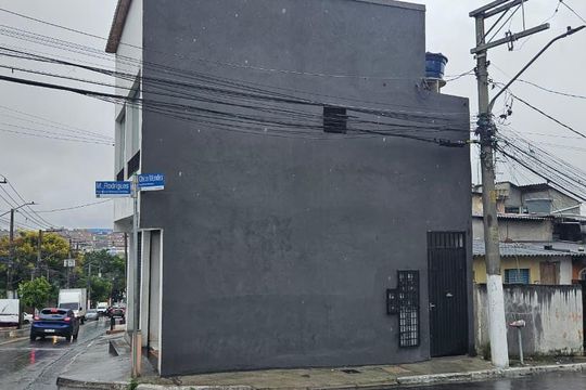 Fachada do imóvel de apartamento para alugar com 1 quarto, 20m² em Itaim Paulista, Ferraz de Vasconcelos
