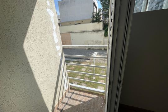 Varanda de casa de condomínio para alugar com 2 quartos, 61m² em Parque Rincao, Cotia
