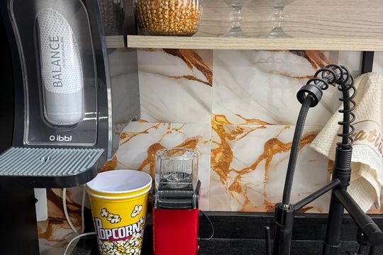Cozinha de apartamento para alugar com 2 quartos, 50m² em Barra da Tijuca, Rio de Janeiro