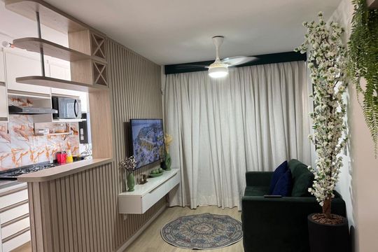 Sala de apartamento para alugar com 2 quartos, 50m² em Barra da Tijuca, Rio de Janeiro