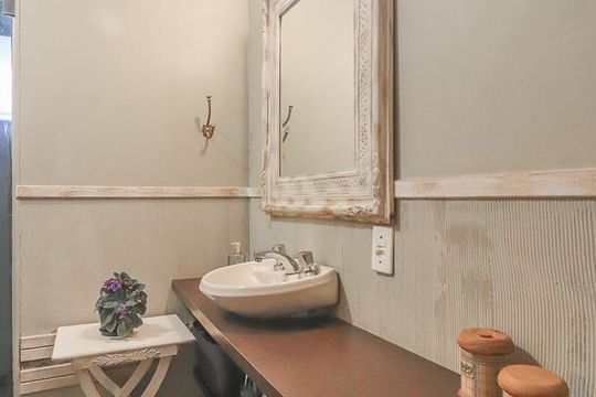 Banheiro de apartamento à venda com 3 quartos, 138m² em Petrópolis, Porto Alegre