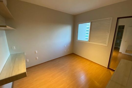 Quarto de apartamento à venda com 4 quartos, 153m² em Vila da Serra, Nova Lima