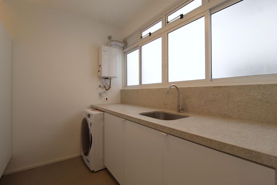 Área de Serviço de apartamento à venda com 3 quartos, 122m² em Itaim Bibi, São Paulo