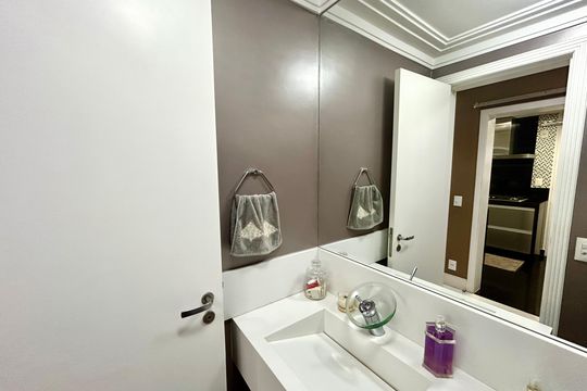 Lavabo de apartamento à venda com 3 quartos, 114m² em Vila Santo Antonio, Guarulhos