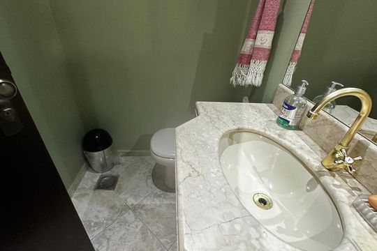 Lavabo de casa de condomínio à venda com 4 quartos, 400m² em Barra da Tijuca, Rio de Janeiro