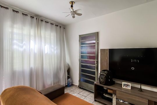 Sala de casa à venda com 1 quarto, 250m² em Jardim Santa Maria, São Paulo