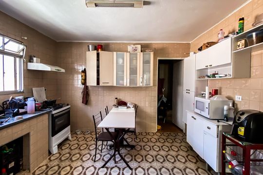 Cozinha de casa à venda com 1 quarto, 250m² em Jardim Santa Maria, São Paulo