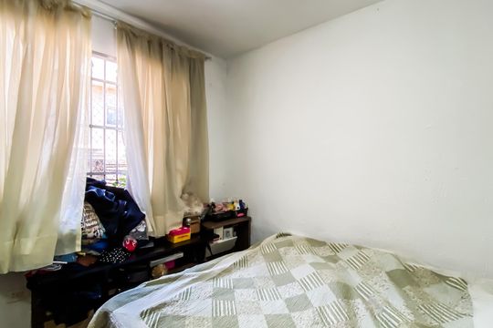 Quarto de casa à venda com 1 quarto, 250m² em Jardim Santa Maria, São Paulo