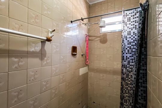 Banheiro de casa à venda com 1 quarto, 250m² em Jardim Santa Maria, São Paulo