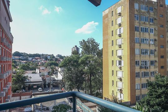 Varanda de casa de condomínio à venda com 5 quartos, 306m² em Boa Vista, Porto Alegre