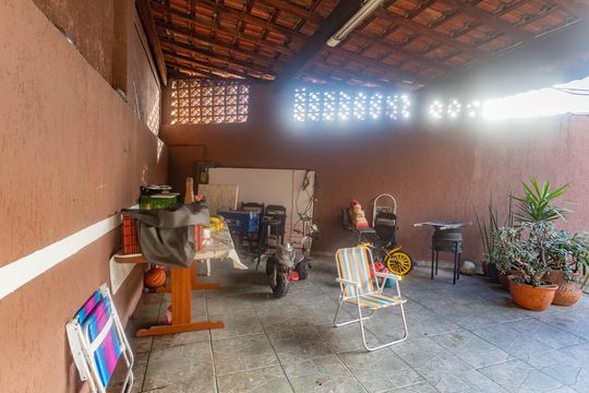 Varanda  de casa à venda com 5 quartos, 360m² em Centro, Diadema