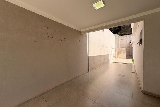 Garagem de casa de condomínio à venda com 4 quartos, 450m² em Jardim Tarumã, Jundiaí