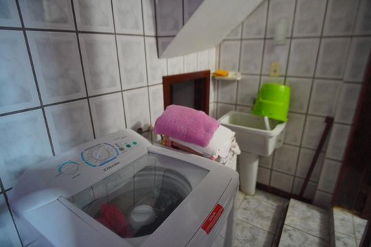 Área de Serviço de casa para alugar com 5 quartos, 400m² em Jardim Carvalho, Porto Alegre