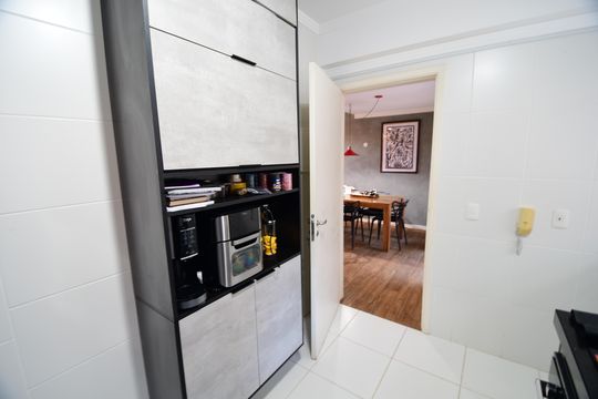 Cozinha de casa de condomínio à venda com 3 quartos, 120m² em Chácara São Rafael, Campinas
