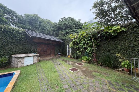 Garagem de casa para alugar com 1 quarto, 75m² em Jacarepaguá, Rio de Janeiro