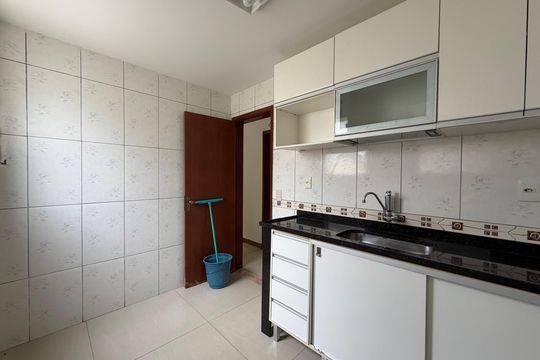 Cozinha de casa para alugar com 1 quarto, 75m² em Jacarepaguá, Rio de Janeiro