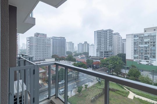 Varanda de kitnet/studio à venda com 1 quarto, 25m² em Indianópolis, São Paulo