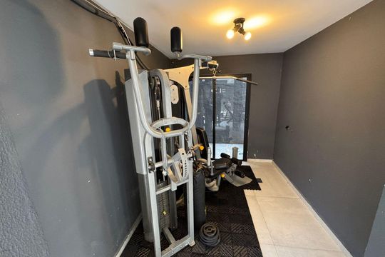 Área externa - Academia de casa à venda com 5 quartos, 410m² em City Bussocaba, Osasco
