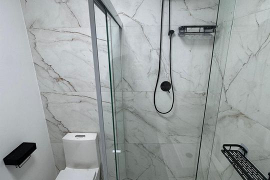 Banheiro 2 de casa à venda com 5 quartos, 410m² em City Bussocaba, Osasco