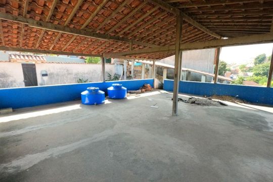 Casa à venda com 3 quartos, 320m² em Piratininga, Niterói
