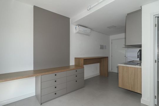 Sala / Quarto / Cozinha de apartamento à venda com 1 quarto, 24m² em Independência, Porto Alegre
