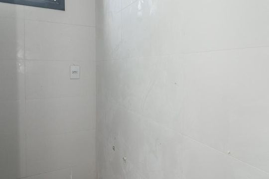 Banheiro de apartamento para alugar com 1 quarto, 32m² em Independência, Porto Alegre