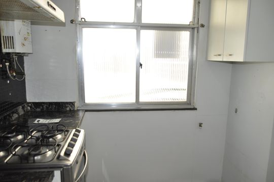 Cozinha de apartamento à venda com 2 quartos, 50m² em Engenho de Dentro, Rio de Janeiro