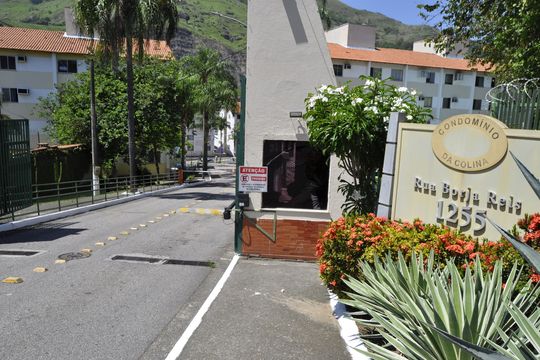 Fachada de apartamento à venda com 2 quartos, 50m² em Engenho de Dentro, Rio de Janeiro