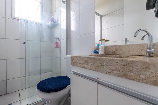Banheiro da Suíte de apartamento à venda com 2 quartos, 63m² em Candelária, Belo Horizonte