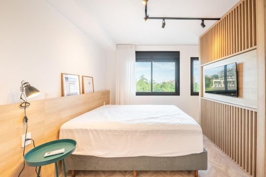 Quarto  de apartamento à venda com 1 quarto, 50m² em Petrópolis, Porto Alegre