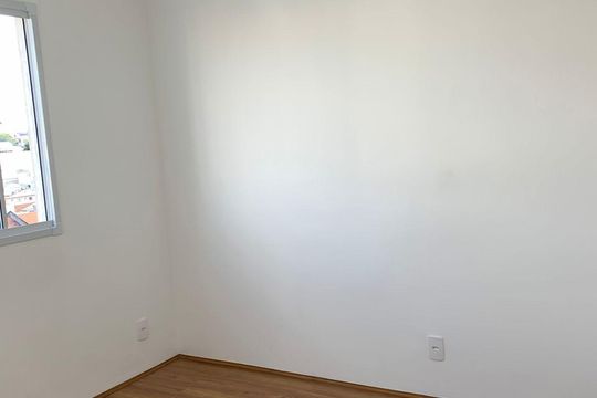 Quarto de apartamento à venda com 1 quarto, 36m² em Jardim Itacolomi, São Paulo